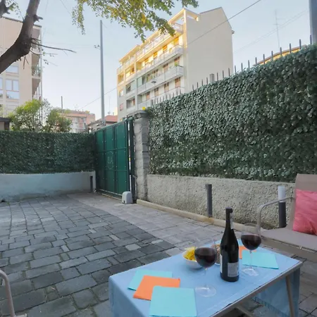 Apartahotel Fiera Milano-city Life Free Parking Anglia' S Bridge *