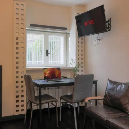 Apartahotel Fiera Milano-city Life Free Parking Anglia' S Bridge